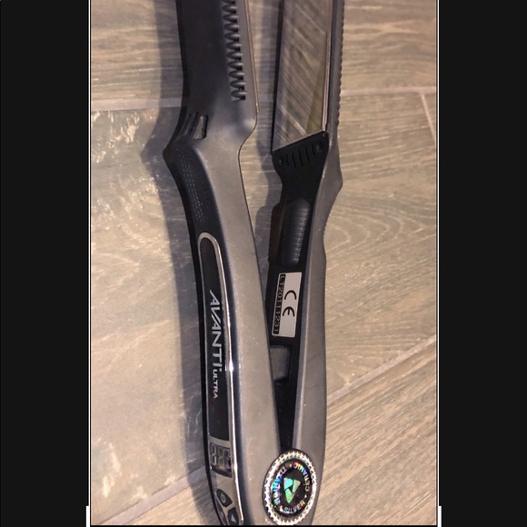 Avanti Ultra professional straightener - Picture 1 of 3